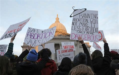 Wisconsin judge to hear first arguments in abortion lawsuit